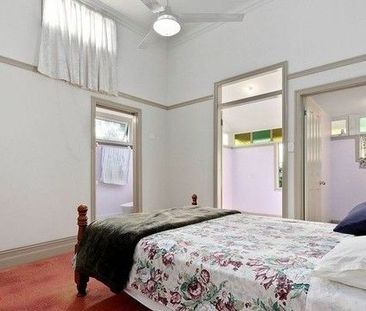 Conveniently Located - Photo 6