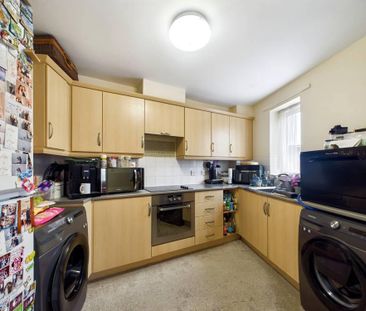 2 bedroom apartment to rent - Photo 4