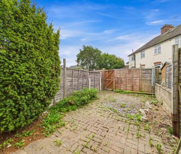 3 bedroom terraced house to rent - Photo 5