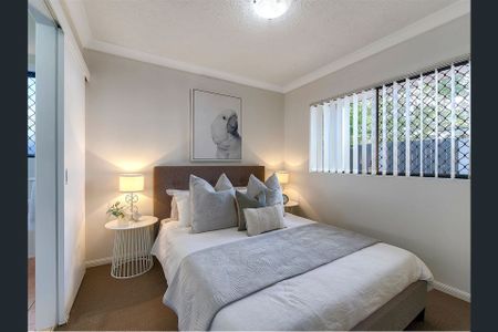 4/76 Junction Road, Clayfield. - Photo 2