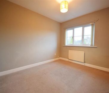 2 Bedroom Terraced To Let - Photo 2