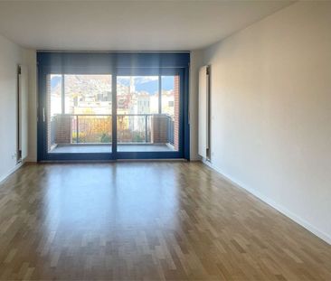 Elegant renovated 4.5-room apartment with a terrace in Breganzona - Foto 1