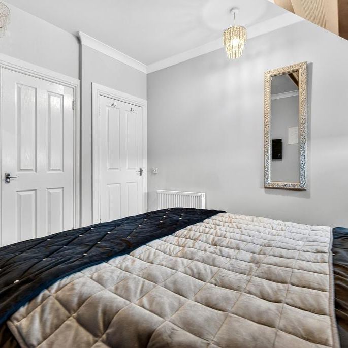 3 bedroom semi-detached house to rent - Photo 1