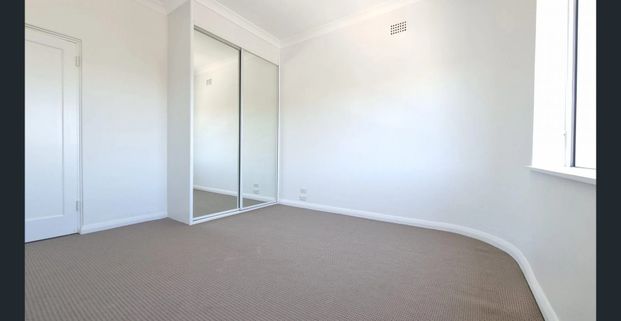 Beachside Living Meets Art Deco Charm - Photo 1