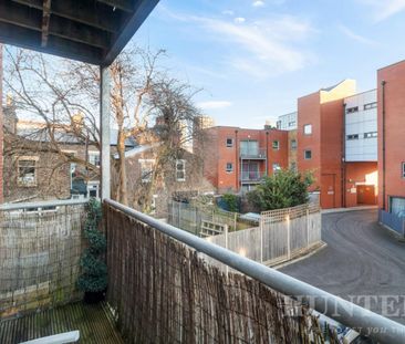 1 bedroom Flat To Let - Photo 3