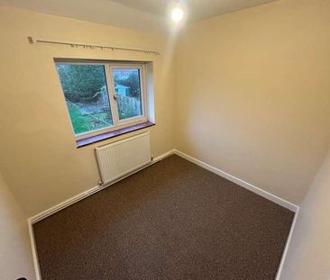 Bournes Crescent, Halesowen, West Midlands, B63 - Photo 3