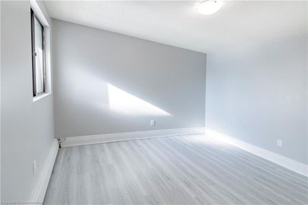 For Lease - 4422 Huron Street Unit# 203, Niagara Falls, Ontario - Photo 4