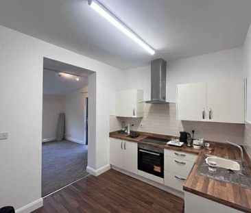 Westcliff On Sea, SS0 - Photo 4