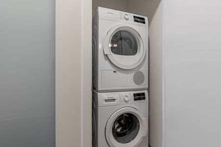 For Lease - 297 College Street Unit# 905, Toronto, Ontario - Photo 5