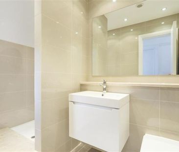 Elm Avenue, Ealing, London W5 - Photo 1