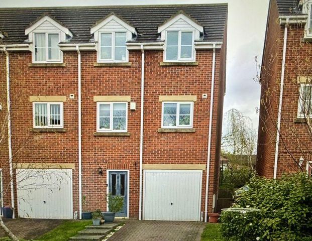 3 bedroom terraced house to rent - Photo 1