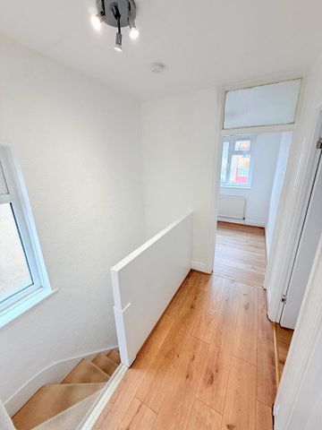 3 bedroom terraced house to rent - Photo 5