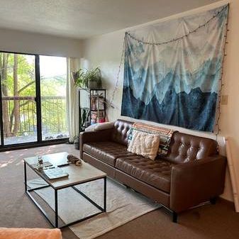 Commercial Drive, Bright Large Top Floor 1BDRM w/ Oversized Balcony - Photo 4