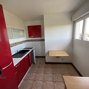 Location Appartement 1 pièce 27m² BOURGES 18000 - Photo 2