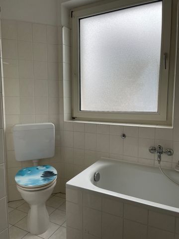 Mietwohnung in Erlangen - 2 Zimmer-Wohnung mit schönem Balkon direkt an der Theodor-Heuss-Anlage! - Foto 3