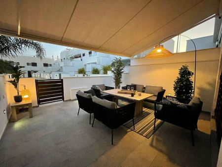 3 room luxury Flat for rent in Pilar de la Horadada, Valencia - Photo 5