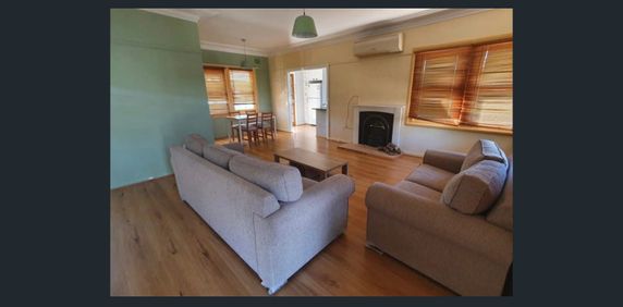 Furnished 2 Bedroom House - South Tamworth - Photo 2