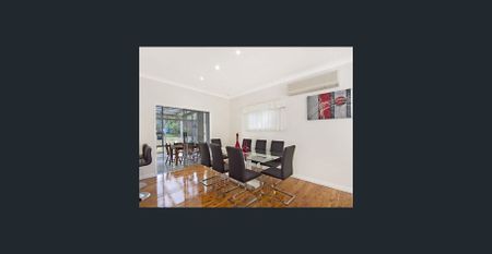 Family House close to all Amenities - Photo 2