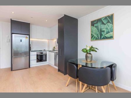 Beauty in the Heart of CBD - Photo 4