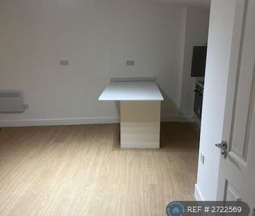 2 bedroom bungalow to rent - Photo 2