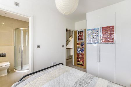 4 bedroom semi-detached house to rent - Photo 3