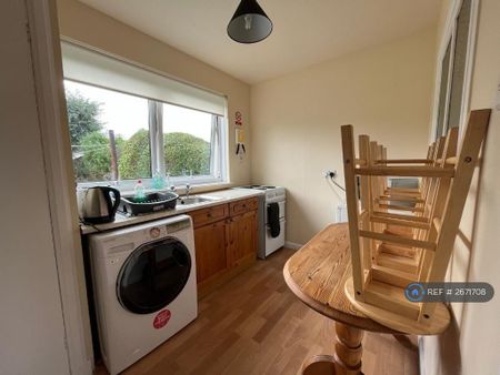 2 bedroom terraced house to rent - Photo 4