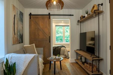 For Lease - 166 Oakmount Road Unit# 2nd Floor, Toronto, Ontario - Photo 2