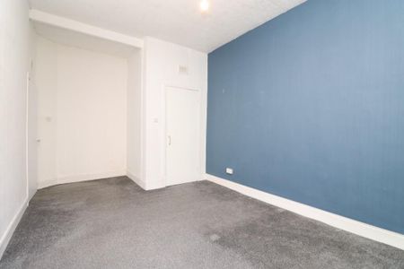 2 Bed Flat, Boyd Street, G42 - Photo 3