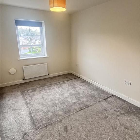 2 bedroom mews to rent - Photo 1