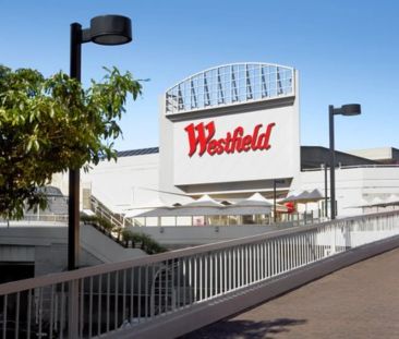 Spacious & Convenient Two-Bedroom Unit in Prime Hurstville Location - Photo 4