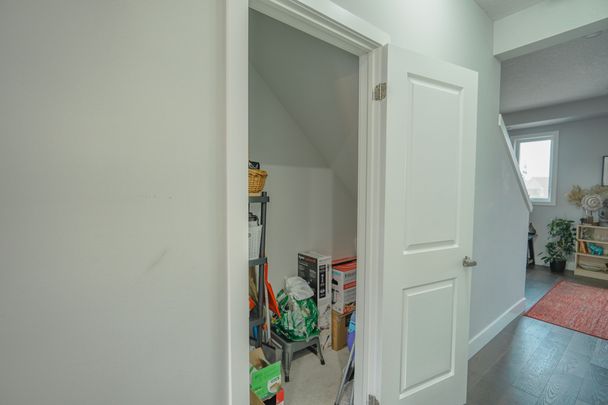 For Lease - 2070 Meadowgate Boulevard Unit# 104, London South, Ontario - Photo 1