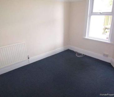 2 bedroom property to rent in Westcliff On Sea - Photo 5