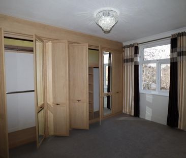 3 bedroom House To Let Total Size: 1217 SQ FT - Photo 4