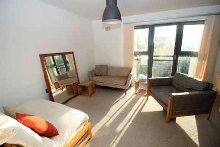 2 bedroom flat to rent - Photo 5