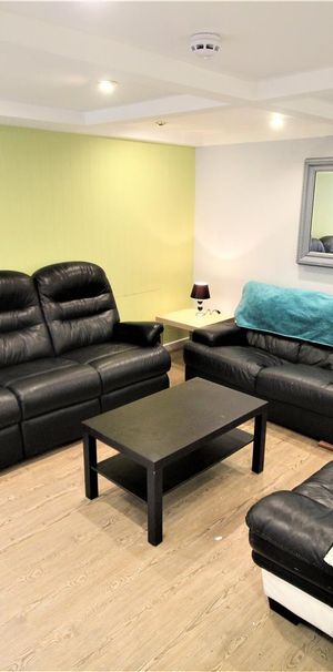 10 bedroom terraced house to rent - Photo 1
