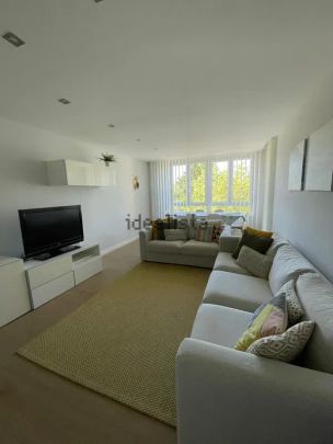 Alquiler de piso en Avenida de los Castros, 51 C - Foto 1