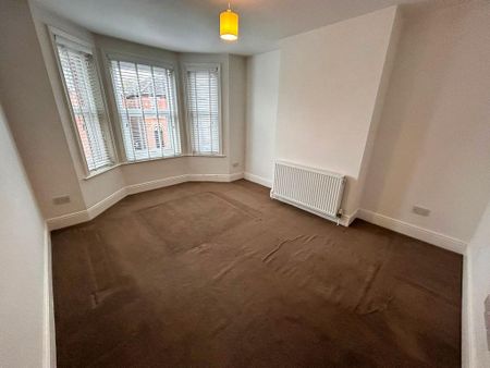 4 bedroom detached house to rent - Photo 4