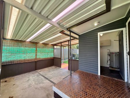 4 Thompson Street, Belmont South - Photo 3