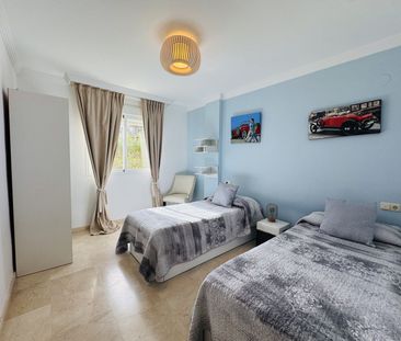 Middle Floor Apartment in Nueva Andalucía - Photo 2