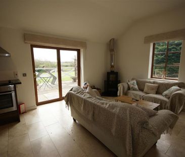 2 bedroom detached house to rent - Photo 5