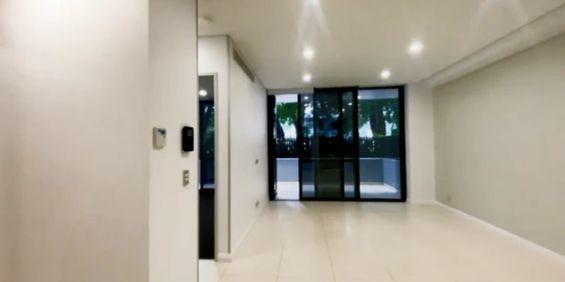 1 bed 1 bath-Excluding furniture - Photo 3