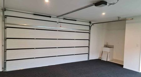 (Two Years old) 4-Bedroom Home | Prime Location - Photo 5