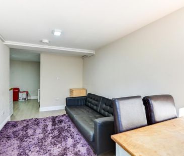 2 bedroom house to rent - Photo 1