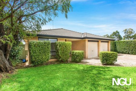 Light-Filled & Conveniently Located 4-Bedroom Family Home! - Photo 5