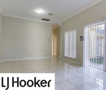 2 Bedroom + Study! - Photo 1
