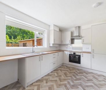 3 bedroom terraced house to rent - Photo 1