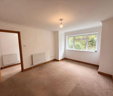 3 bedroom detached house to rent - Photo 4