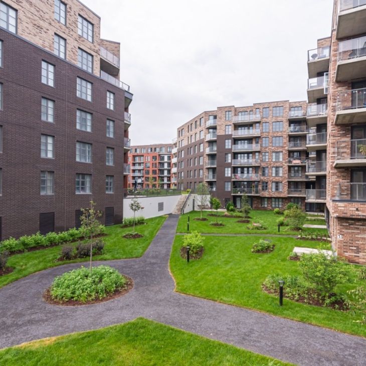 Montréal (Saint-Laurent) (Nouveau Saint-Laurent/Bois-Franc) - Photo 1
