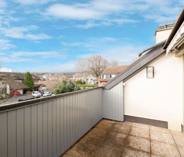 Superb renovated duplex of 4.5 rooms in a quiet and green setting - Foto 2