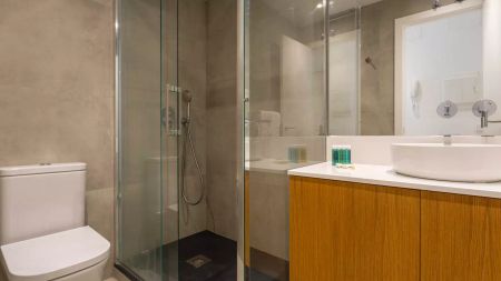2-bedroom apartment for rent in Universidad, Madrid. - Photo 3